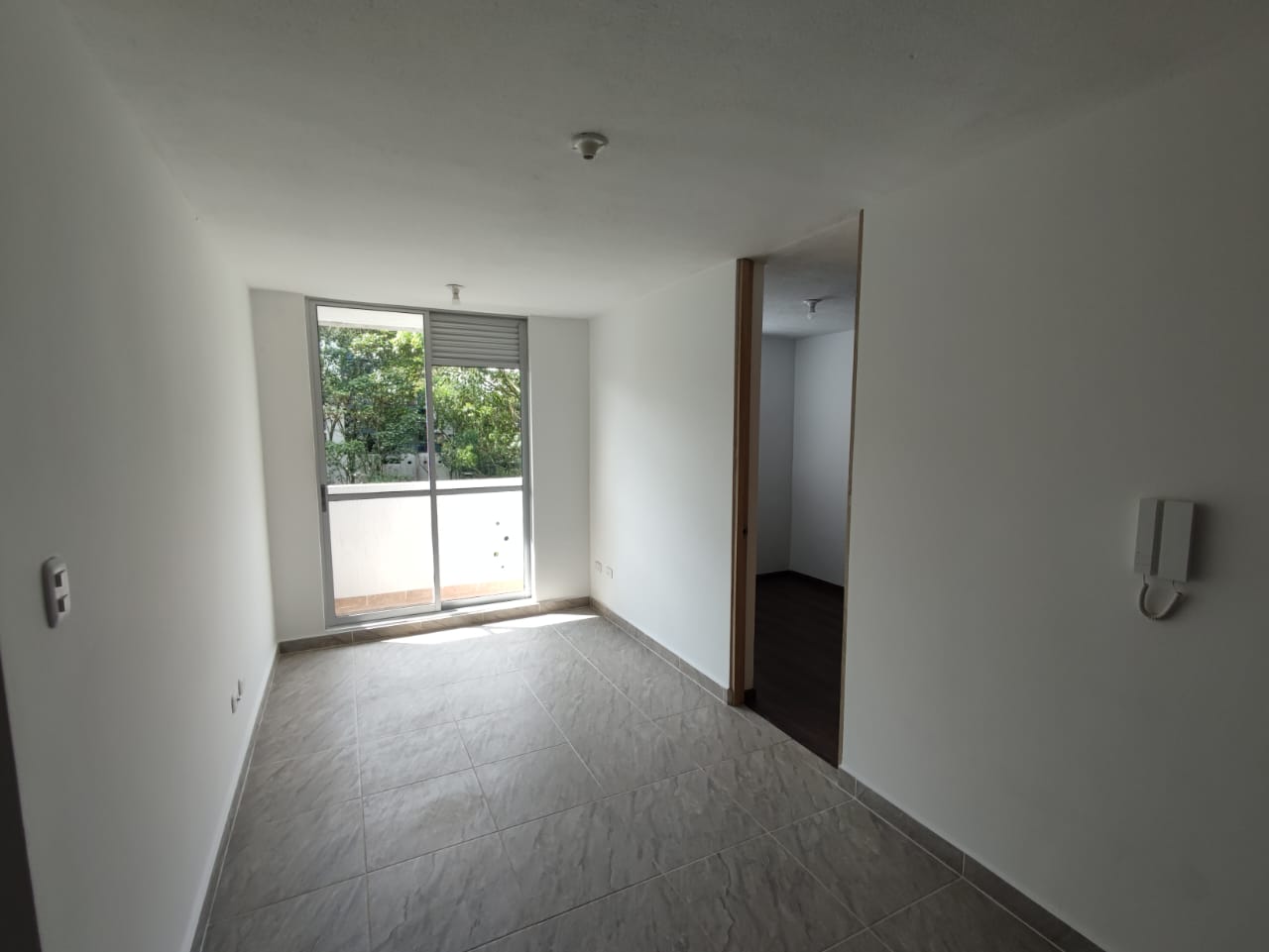 Apartamento en el Conjunto Cerrado Ambar Reserva en venta en Armenia 2
