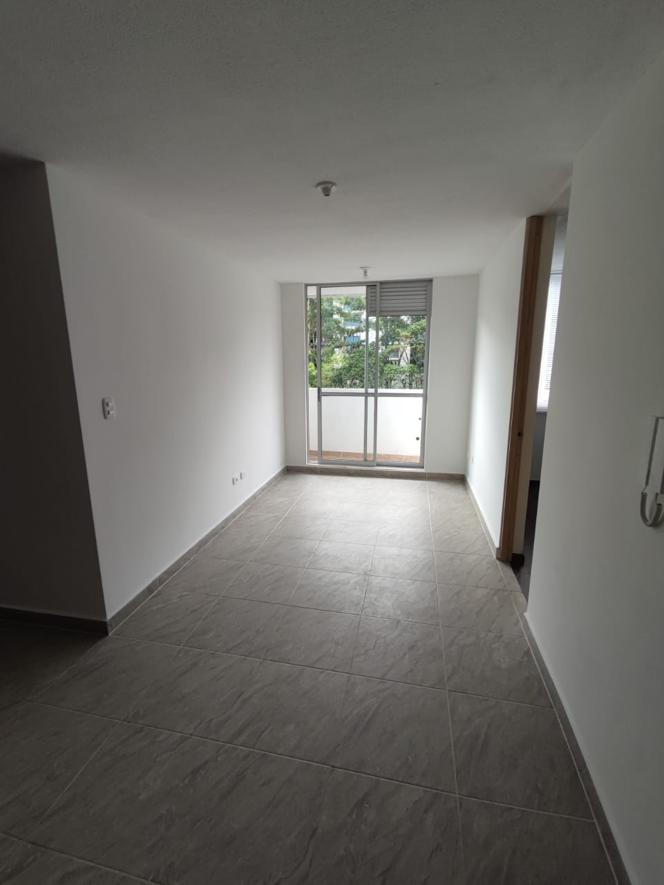 Apartamento en el Conjunto Cerrado Ambar Reserva en venta en Armenia 4